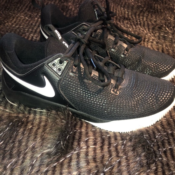 nike volleyball shoes hyperace 2
